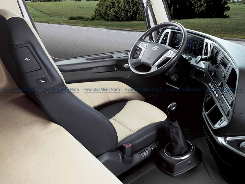 Đầu Kéo Hyundai Xcient (4)