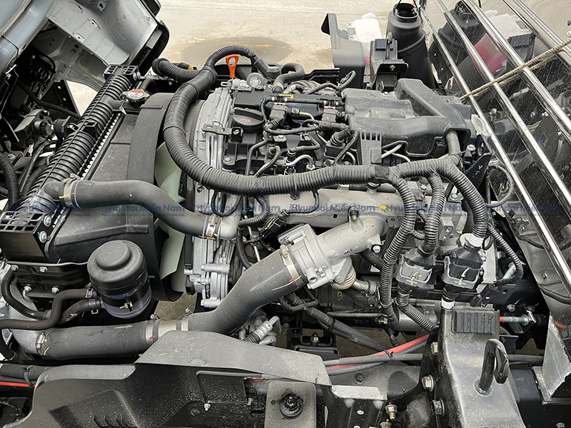 Động Cơ Hyundai Mighty Ex8 Series