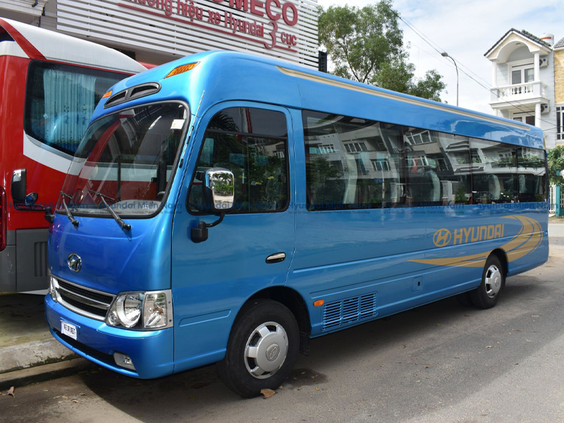 Xe Khách Hyundai County 29 Chỗ (2)