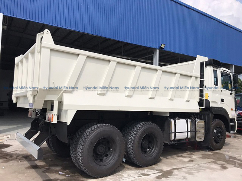 Xe Ben 3 Chân Hyundai Hd270 (3)