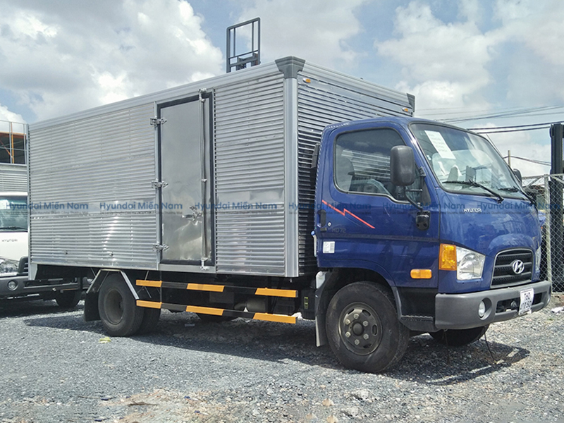 Xe Tải Hyundai New Mighty 110sl Thùng Kín Inox 7 Tấn Thùng Dài 5m8 (4)