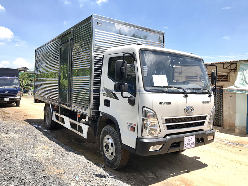 Xe Tải Hyundai New Mighty Ex8 Gtl Thùng Kín Inox 7 Tấn 5m8 (4)