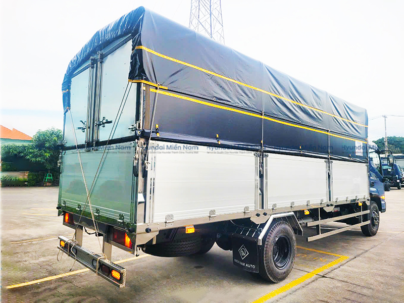 Xe Tải Hyundai New Mighty Ex8 Gtl Thùng Mui Bạt 7 Tấn 5m8 (3)