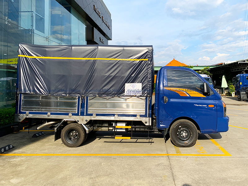 Xe Tải Hyundai New Porter H150 Thùng Mui Bạt 1.5 Tấn Thùng Dài 3m1 (11)
